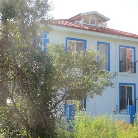 Dalyandreams Villa *